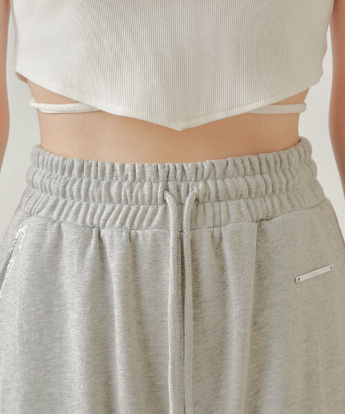 チコ@プロフ必読　 箔プリントワイドスウェットパンツ（スウェットパンツ）｜Chico（チコ