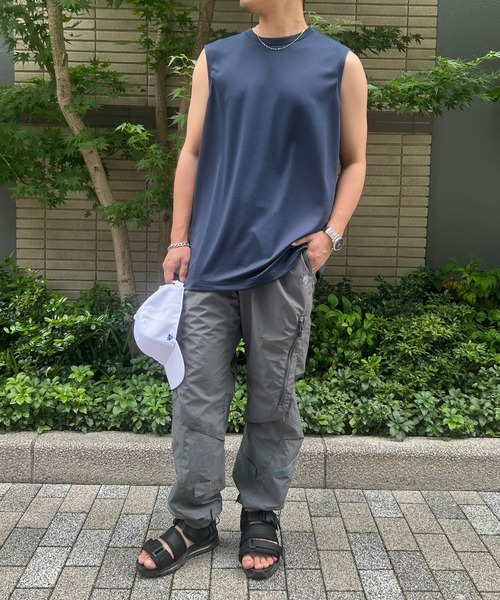 etre pret(エトレプレ)の「汗臭・生乾き臭をブロック!抗菌防臭ドライノースリーブトップス【ユニセックス】(Tシャツ/カットソー・レディース・ブラック/カーキ/チャコールグレー/ホワイト/ネイビー/レッド系・X-SMALL/SMALL/MEDIUM/LARGE/X-LARGE/XX-LARGE)」の19枚目の写真