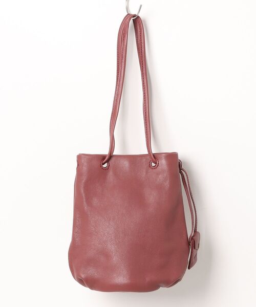 toleur（トーラ）の「【toleur】カウレザー巾着ショルダー ※11934（ショルダーバッグ・レディース・ブラック/キャメル/グレイッシュベージュ/グリーン/ワイン・FREE）」の2枚目の写真