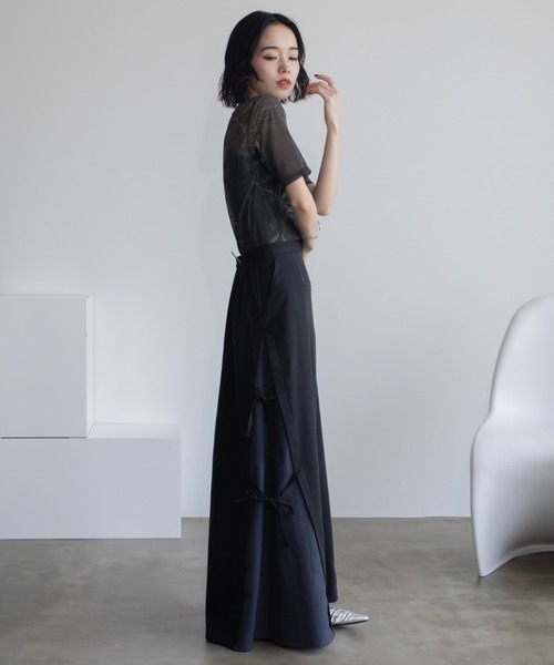 VACANCY（ヴァカンシー）の「アシンメトリーシャーリングシアートップス（Tシャツ/カットソー・レディース・ブラック/ブルー/レッド・FREE）」の11枚目の写真