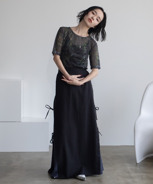 VACANCY（ヴァカンシー）の「アシンメトリーシャーリングシアートップス（Tシャツ/カットソー・レディース・ブラック/ブルー/レッド・FREE）」の9枚目の写真
