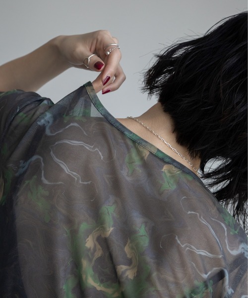 VACANCY（ヴァカンシー）の「アシンメトリーシャーリングシアートップス（Tシャツ/カットソー・レディース・ブラック/ブルー/レッド・FREE）」の8枚目の写真