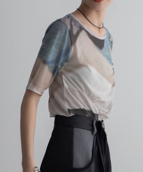 VACANCY（ヴァカンシー）の「アシンメトリーシャーリングシアートップス（Tシャツ/カットソー・レディース・ブラック/ブルー/レッド・FREE）」の21枚目の写真
