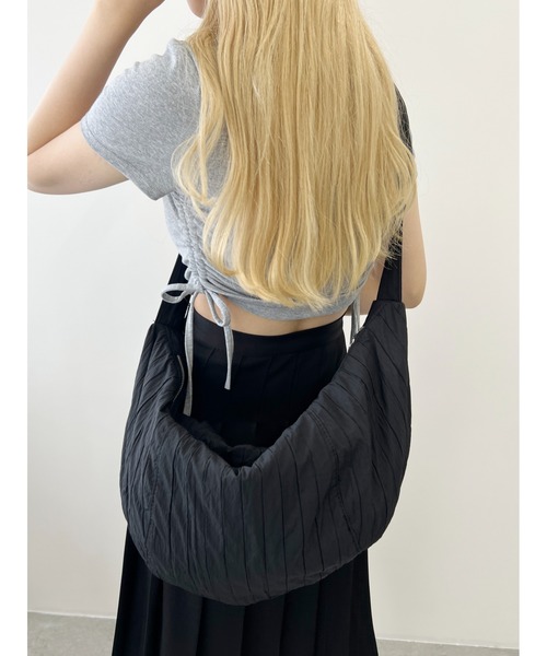 WC(ダブル シー)の「ダブルジップショルダー(ショルダーバッグ・レディース・ピンク/ブラック/アイボリー・FREE)」の13枚目の写真