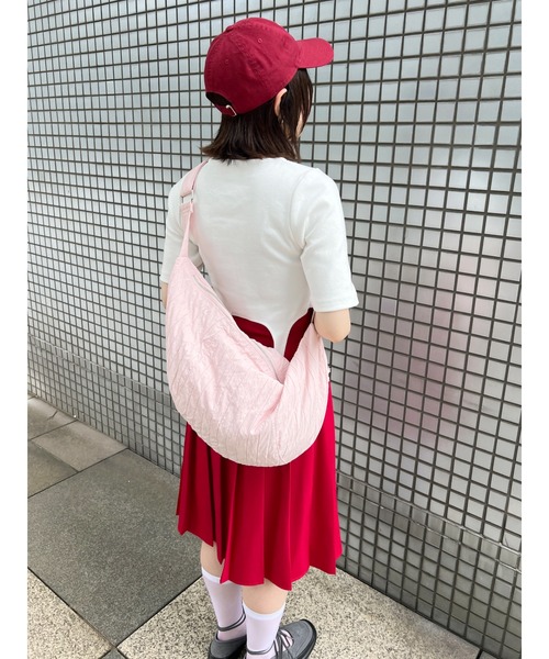 WC(ダブル シー)の「ダブルジップショルダー(ショルダーバッグ・レディース・ピンク/ブラック/アイボリー・FREE)」の21枚目の写真