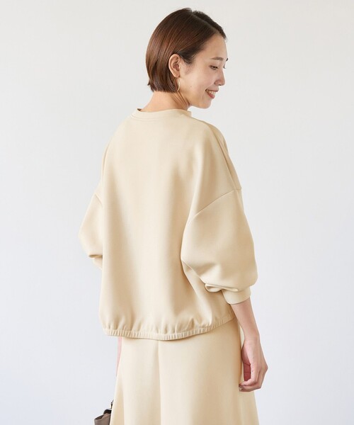 UNFILO（アンフィーロ）の「BEAUTY FORM JERSEY キーネックプルオーバー（スウェット・レディース・アイボリー系/グレー系/ライトグレー系/ピンク系/ブラック系/イエロー系・X-LARGE）」の19枚目の写真