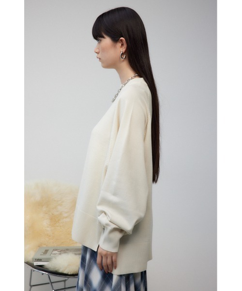 AZUL by moussy(アズールバイマウジー)の「フォルムニットプルオーバー(Tシャツ/カットソー・レディース・ブラック/ダークブルー/アイボリー/杢グレー/レッド・FREE)」の10枚目の写真