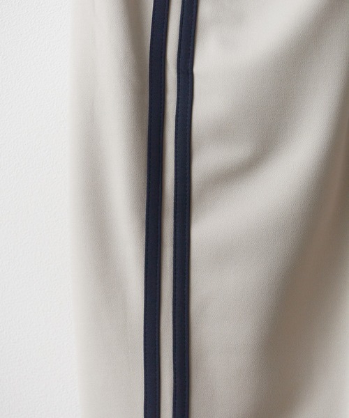 United Athle（ユナイテッドアスレ）の「【UNITED ATHLE】7.0オンス スムース サイドライン トラックパンツ ラインパンツ ユニセックス 2026年春夏（スウェットパンツ・メンズ・サックスブルー/サンドベージュ/ブラック×ホワイト/グレー/ブラック×ブラック/ブラック×ゴールド/ネイビー×ホワイト・M/S/L/XL）」の18枚目の写真