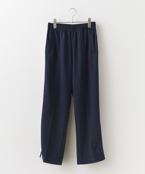 United Athle（ユナイテッドアスレ）の「【UNITED ATHLE】7.0オンス スムース サイドライン トラックパンツ ラインパンツ ユニセックス 2026年春夏（スウェットパンツ・メンズ・サックスブルー/サンドベージュ/ブラック×ホワイト/グレー/ブラック×ブラック/ブラック×ゴールド/ネイビー×ホワイト・M/S/L/XL）」の10枚目の写真