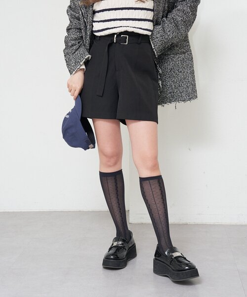 RAY CASSIN(レイカズン)の「ベルト付きハーフショートパンツ(その他パンツ・レディース・ブラック/グレー/ブラック系その他2/グレー系その他2・FREE)」の5枚目の写真