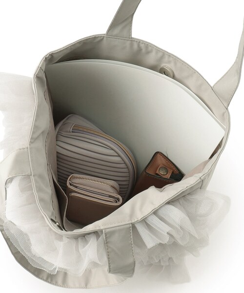 SHOO・LA・RUE（シューラルー）の「◆大人もときめく チュールトートバッグ（トートバッグ・レディース・グレー/ブラック/ダークグレー・00）」の12枚目の写真