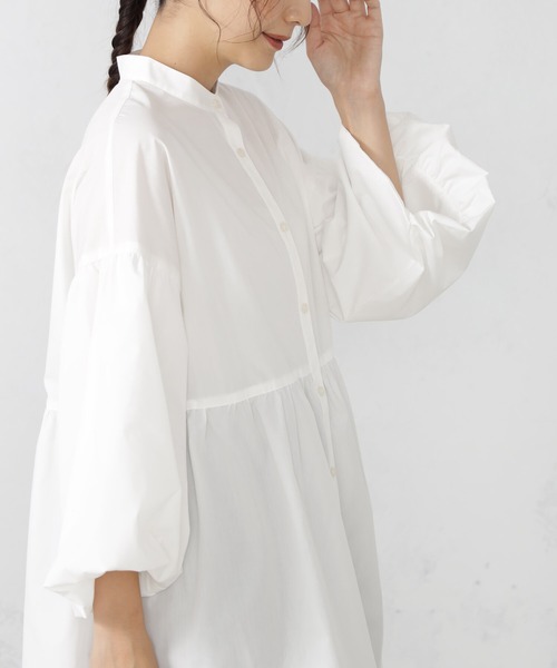 FOUND GOOD（ファウンドグッド）の「UVソデボリュームチュニック（シャツ/ブラウス・レディース・ブラック/ホワイト系5/ブルー系5・L/M/S）」の5枚目の写真