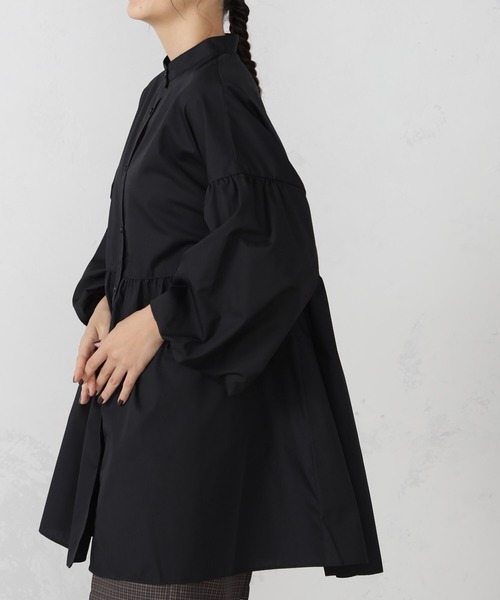 FOUND GOOD（ファウンドグッド）の「UVソデボリュームチュニック（シャツ/ブラウス・レディース・ブラック/ホワイト系5/ブルー系5・L/M/S）」の9枚目の写真