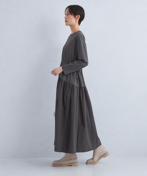 green label relaxing（グリーンレーベルリラクシング）の「タフタドッキング ロングスリーブ ワンピース（ワンピース・レディース・ブラック/ダークグレー・FREE）」の3枚目の写真
