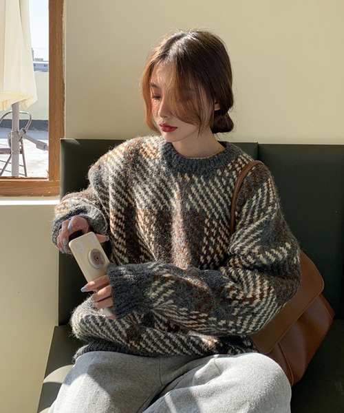 Doula Doula（ドゥーラドゥーラ）の「ジャガードチェックセーター（ニット/セーター・レディース・グレー/グレー系その他/オレンジ系その他/オレンジ・FREE）」の5枚目の写真