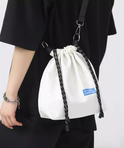 CELENA BEATS（セレナビーツ）の「巾着ショルダーバック（ショルダーバッグ・メンズ・ホワイト/ブラック/カーキ・FREE）」の2枚目の写真