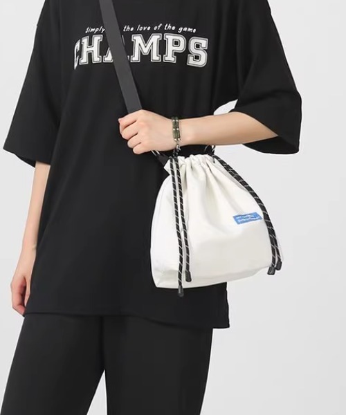 CELENA BEATS（セレナビーツ）の「巾着ショルダーバック（ショルダーバッグ・メンズ・ホワイト/ブラック/カーキ・FREE）」の10枚目の写真