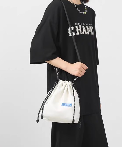 CELENA BEATS（セレナビーツ）の「巾着ショルダーバック（ショルダーバッグ・メンズ・ホワイト/ブラック/カーキ・FREE）」の9枚目の写真