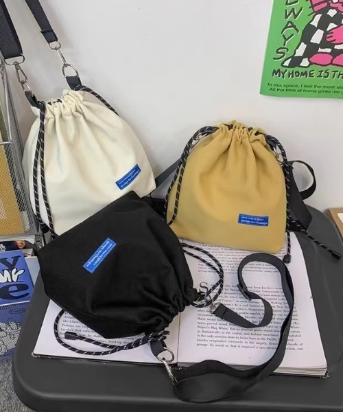 CELENA BEATS（セレナビーツ）の「巾着ショルダーバック（ショルダーバッグ・メンズ・ホワイト/ブラック/カーキ・FREE）」の11枚目の写真