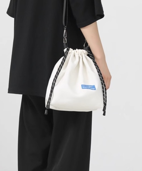 CELENA BEATS（セレナビーツ）の「巾着ショルダーバック（ショルダーバッグ・メンズ・ホワイト/ブラック/カーキ・FREE）」の8枚目の写真