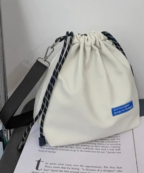 CELENA BEATS（セレナビーツ）の「巾着ショルダーバック（ショルダーバッグ・メンズ・ホワイト/ブラック/カーキ・FREE）」の7枚目の写真