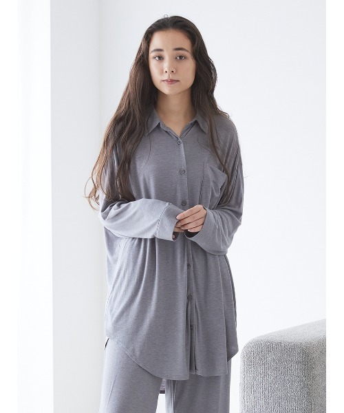 gelato pique（ジェラートピケ）の「ピーチスキンロングシャツ（ルーム