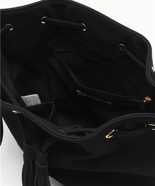 Chico（チコ）の「タッセル巾着型ショルダーバック（ショルダーバッグ・レディース・ブラック/ベージュ・FREE）」の9枚目の写真