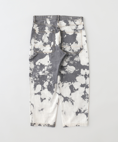 COMMON EDUCATION（コモンエデュケーション）の「COMMON EDUCATION/コモンエジュケーション Bleached Double Knee（デニムパンツ・メンズ・ブラック・MEDIUM/LARGE）」の2枚目の写真