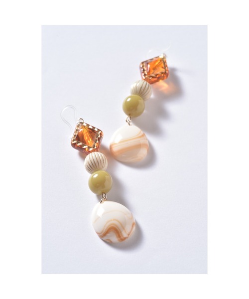 tone（トーン）の「【Astyle】秋色カラーの樹脂ピアス(MA)（ピアス（両耳用）・レディース・ブラウン・FREE）」の2枚目の写真