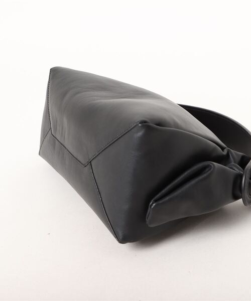 KENZO（ケンゾー）の「'KENZO Furoshiki' レザー バッグ