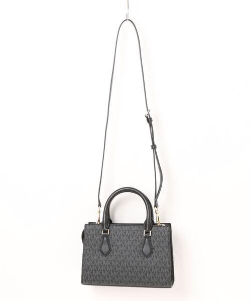 MICHAEL KORS(マイケルコース)の「SHEILA センタージップ サッチェル スモール - MKシグネチャー(ハンドバッグ・レディース・ブラック・FREE)」の2枚目の写真