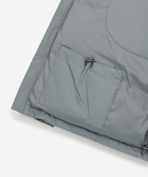 DAIWA PIER39(ダイワピア39)の「DAIWA PIER39 | GORE-TEX WINDSTOPPER FIELD DOWN VEST MEN(ダウンベスト・メンズ・ブラック/ライトグレー・M/XL/L)」の15枚目の写真