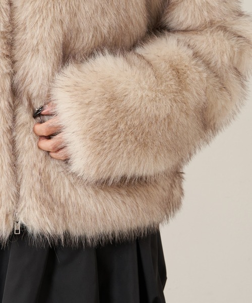 RAY CASSIN ダブルジップファーブルゾン　IVORY RAY CASSIN（レイカズン）の「ダブルジップファーブルゾン