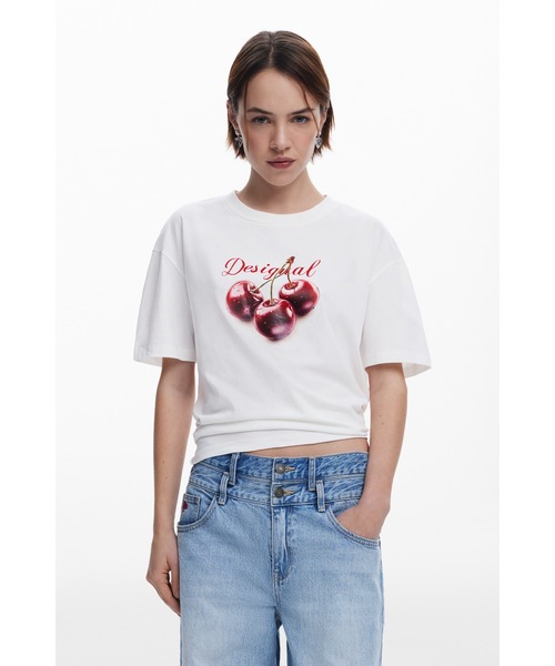 Desigual（デシグアル）の「チェリーグラフィックオTシャツ（Tシャツ/カットソー・レディース・ホワイト・S/M/L/XL/XS）」の5枚目の写真