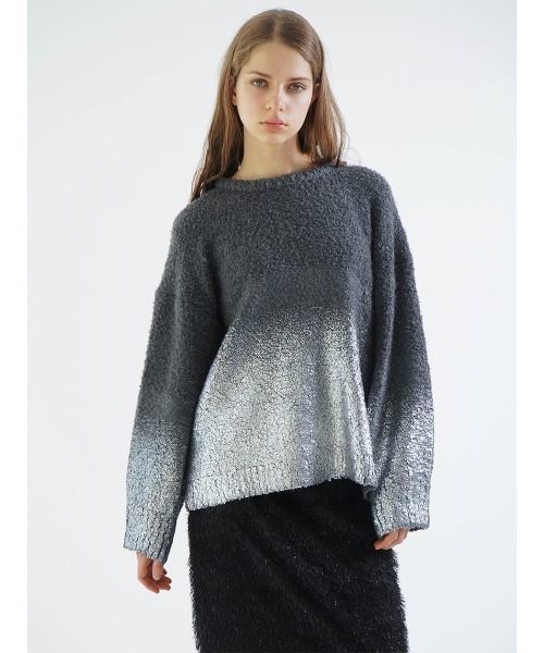 :ETHROF(イーサオブ)の「METALLIC PRINT LOOP YARN KNIT(ニット/セーター・レディース・チャコール/グレー/アイボリー・MEDIUM)」の3枚目の写真