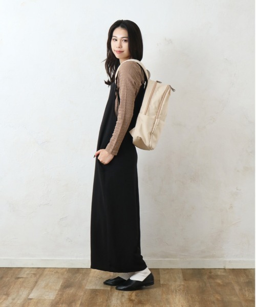 and it_（アンドイット）の「肩にやさしい軽量リュック（バックパック/リュック・レディース・ブラック/グレー/ピンク/ライトベージュ・FREE）」の17枚目の写真