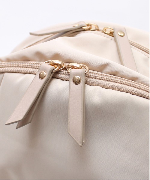 and it_（アンドイット）の「肩にやさしい軽量リュック（バックパック/リュック・レディース・ブラック/グレー/ピンク/ライトベージュ・FREE）」の13枚目の写真