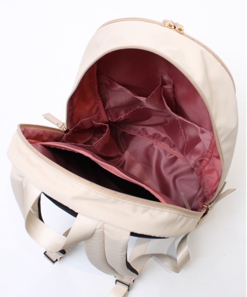 and it_（アンドイット）の「肩にやさしい軽量リュック（バックパック/リュック・レディース・ブラック/グレー/ピンク/ライトベージュ・FREE）」の7枚目の写真