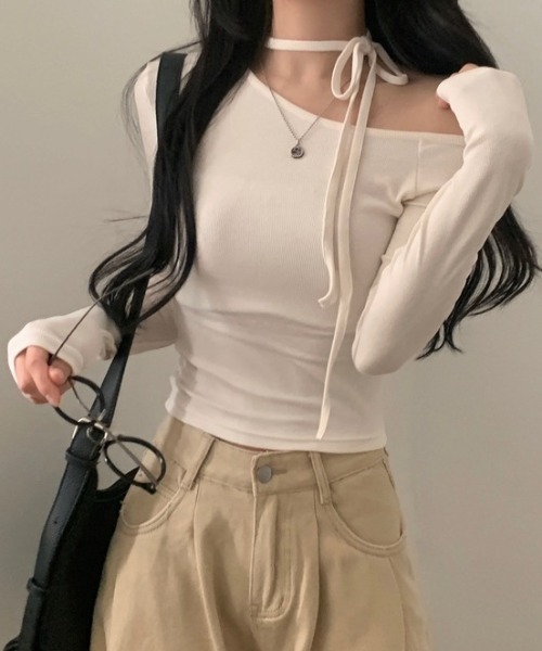 Teem Store(チームストア)の「リボンチョーカー付 ワンショルダーショートピチロンT(Tシャツ/カットソー・レディース・ブラック/ホワイト/ピンク・F)」の7枚目の写真