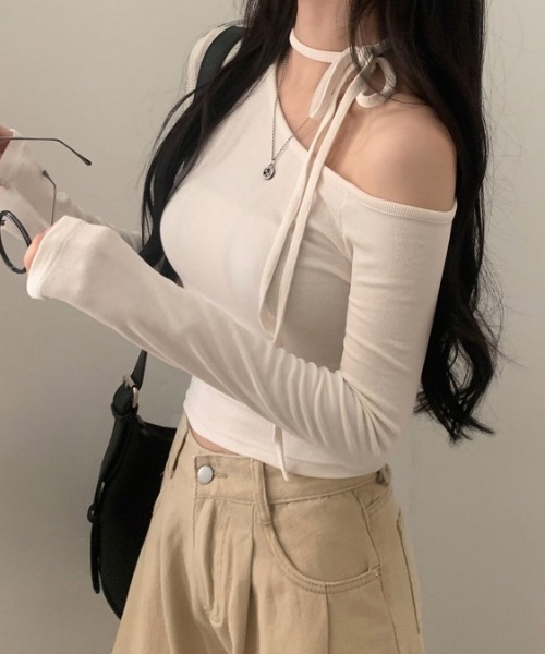 Teem Store(チームストア)の「リボンチョーカー付 ワンショルダーショートピチロンT(Tシャツ/カットソー・レディース・ブラック/ホワイト/ピンク・F)」の8枚目の写真