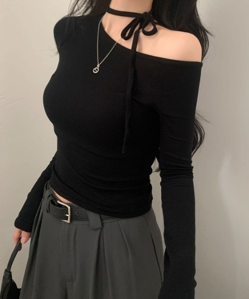 Teem Store(チームストア)の「リボンチョーカー付 ワンショルダーショートピチロンT(Tシャツ/カットソー・レディース・ブラック/ホワイト/ピンク・F)」の10枚目の写真
