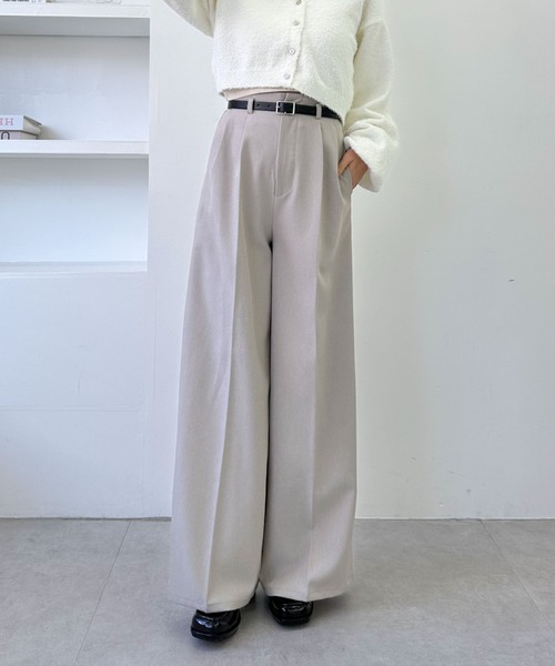 archives（アルシーヴ）の「ベルト付ワイドタックスラックス（スラックス・レディース・ベージュ/チャコールグレー/モカ・MEDIUM）」の3枚目の写真