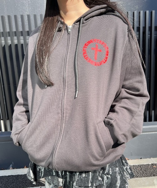 Figments(フィグメンツ)の「サークルクロスZIPパーカー(パーカー・レディース・スミクロ/ブラック・LARGE/X-LARGE)」の12枚目の写真