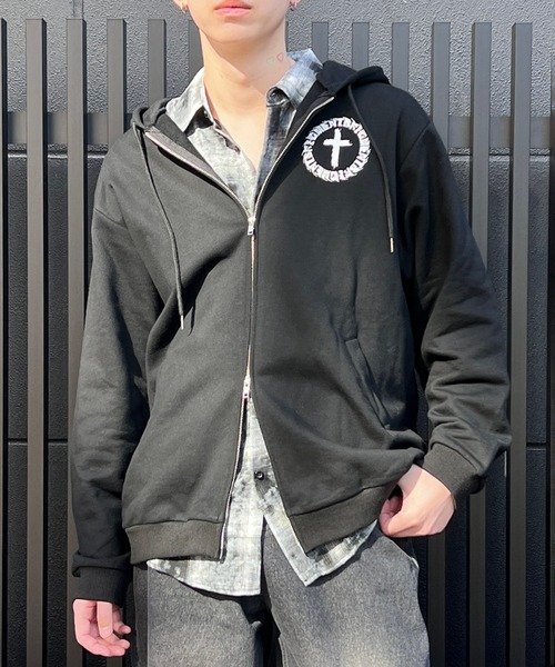 Figments(フィグメンツ)の「サークルクロスZIPパーカー(パーカー・レディース・スミクロ/ブラック・LARGE/X-LARGE)」の18枚目の写真