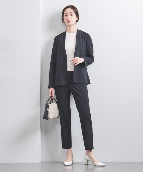 UNITED ARROWS(ユナイテッドアローズ)の「FEEL CLEAN Vノーカラー ジャケット(ノーカラージャケット・レディース・ブラック/ネイビー・40/38/36/34)」の4枚目の写真