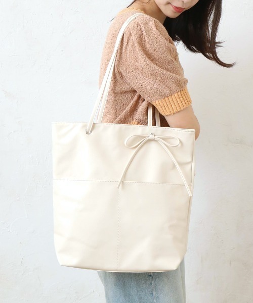セール】【25SS/リニューアルして登場！】フェイクレザーリボン付きA4