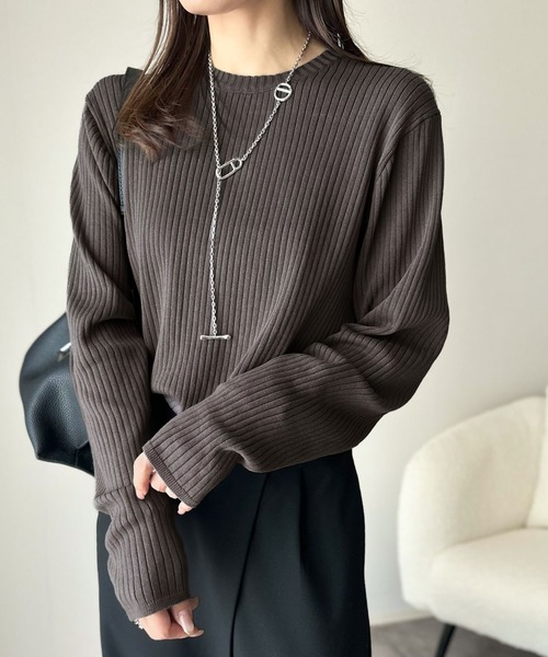 classicalelf(クラシカルエルフ)の「秋を先取り☆上品に華奢魅せできる着映えトップス。シンプルライトリブニットカットソー(半袖)(長袖)(Tシャツ/カットソー・レディース・ブルー/ベージュ/グレイッシュベージュ/オフホワイト/チャコール/ブラック/ブラウン系1/ベージュ系1/グレー系1/ブラック系1/ホワイト系1・MEDIUM/LARGE/X-LARGE/SMALL)」の6枚目の写真