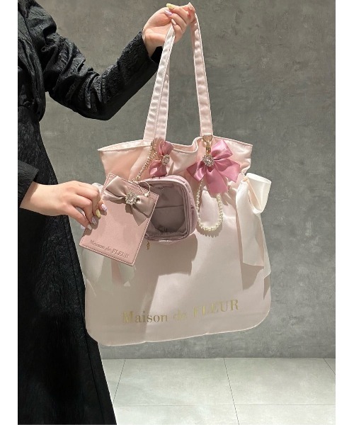 新品　Maison de FLEUR ベリエちゃん ダブルリボントートバッグ ベリエちゃん」とMaison de FLEURのコラボコレクションが初登場