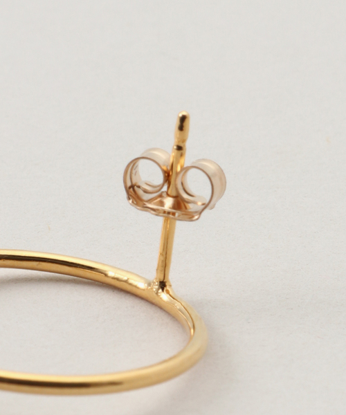 Spick & Span(スピックアンドスパン)の「jour couture / ジュール クチュール circle pierce(ピアス(両耳用)・レディース・ホワイト・FREE)」の2枚目の写真