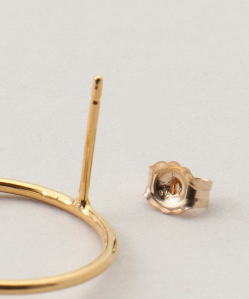Spick & Span(スピックアンドスパン)の「jour couture / ジュール クチュール circle pierce(ピアス(両耳用)・レディース・ホワイト・FREE)」の3枚目の写真